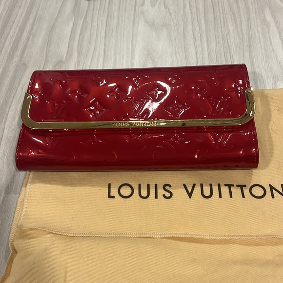 Louis Vuitton Rossmore Verni - Picture 6 of 6